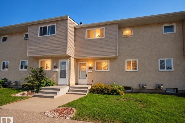 Kitchen - #142 5231 51 St, Bon Accord, AB T0A0K0 Photo 2