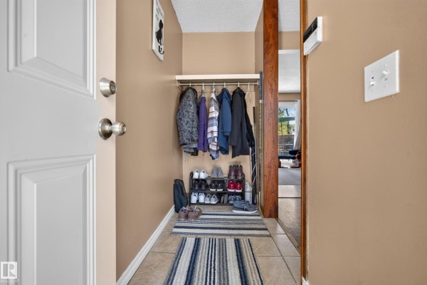 Family room - #142 5231 51 St, Bon Accord, AB T0A0K0 Photo 3