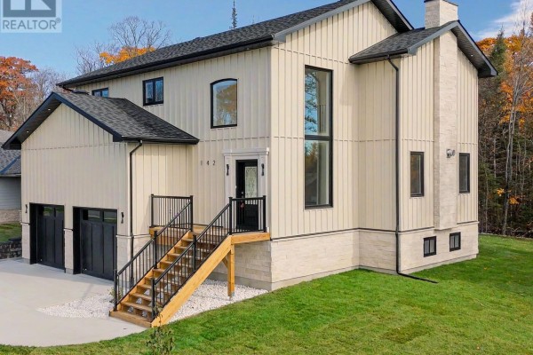 142 Andrew Avenue, North Bay, ON, photo 2