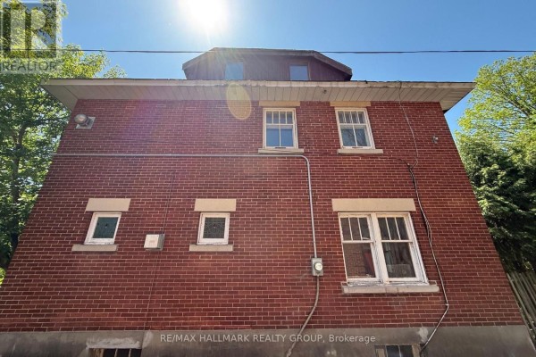 142 Clarendon Avenue, Ottawa, ON K1Y0R5 Photo 3