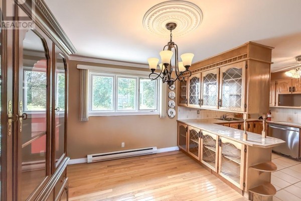 Bath (# pieces 1-6) - 142 Conception Bay Highway, Bay Roberts, NL A0A1G0 Photo 4