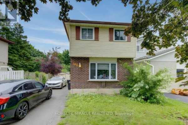 142 Cornerbrook Crescent, Waterloo, ON N2V1L2 Photo 2