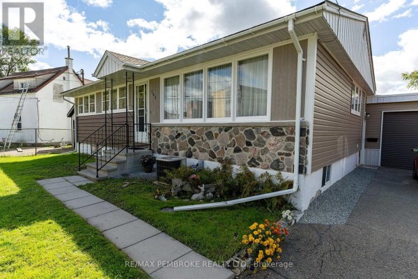 142 Deacon Street, Pembroke, ON K8A2J4 Photo 4