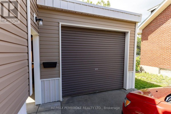 142 Deacon Street, Pembroke, ON K8A2J4 Photo 5