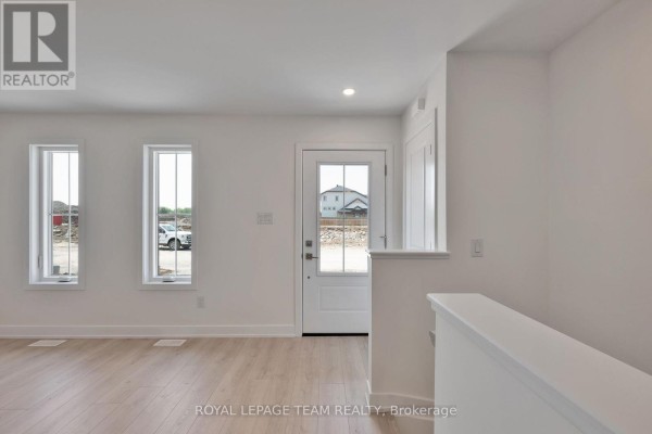 142 Doctor Agnes Craine Drive, Smiths Falls, ON, photo 2