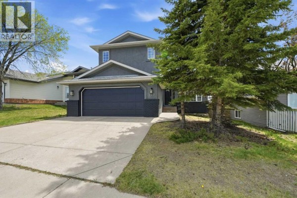 142 Elizabeth Way Se, Airdrie, AB, photo 2