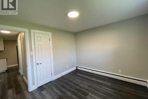 142 Fourth Avenue Unit# 1, Kitchener Photo 2