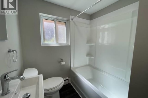 142 Fourth Avenue Unit# 1, Kitchener Photo 3