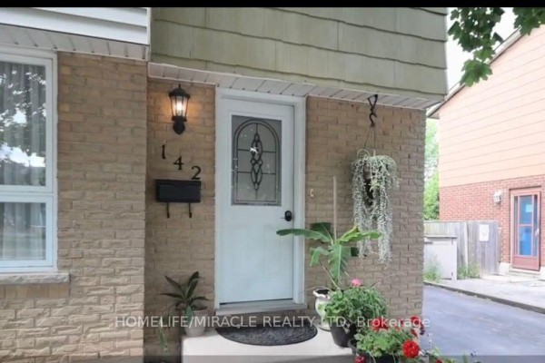 142 Hillmer Road, Cambridge, ON N1R6N8 Photo 2