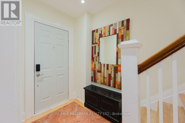 Kitchen - 142 Hillsdale Avenue E, Toronto, ON M4S1T5 Photo 3