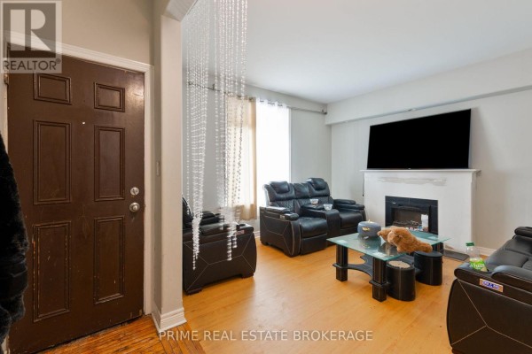 142 John Street, London East, ON N6A1N8 Photo 3