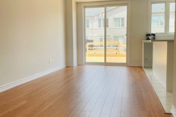 142 Lageer Drive, Whitchurch Stouffville, ON L4A5G2 Photo 4