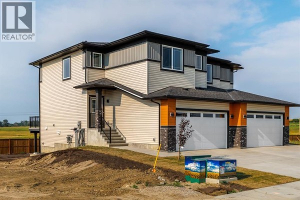 142 Lakewood Crescent, Strathmore, AB, photo 2