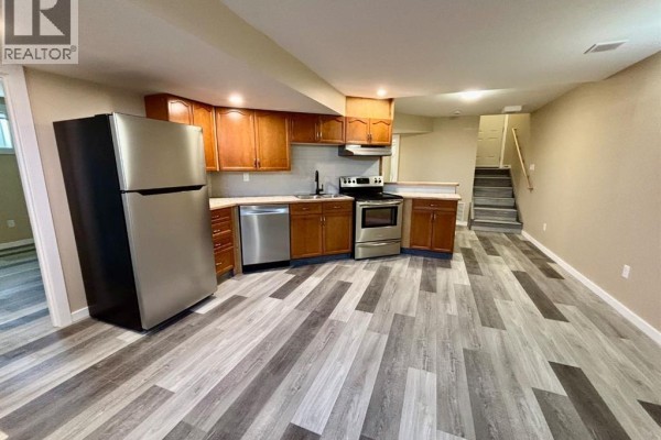 142 Meadow Drive, Hinton, AB, photo 2