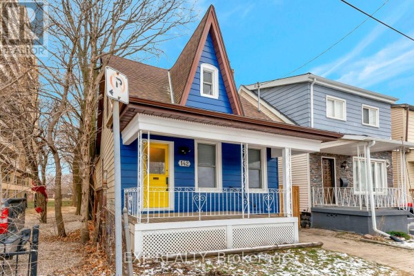 142 Sanford Avenue N, Hamilton, ON, photo 2