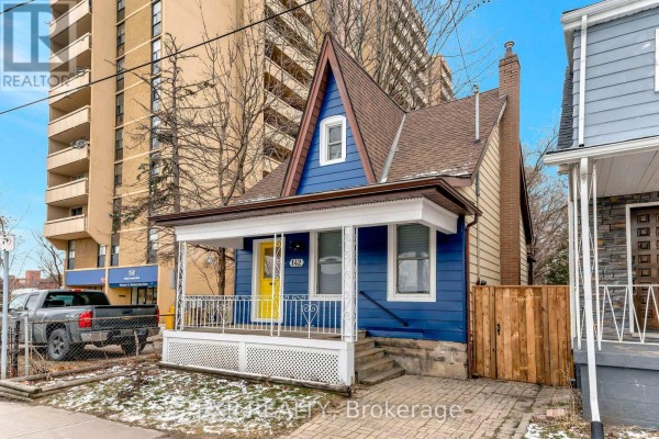142 Sanford Avenue N, Hamilton, ON, photo 3