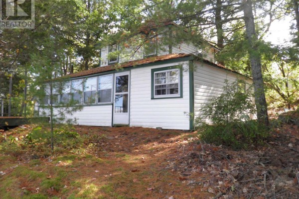 1420 Island 76 Stoney Lake, North Kawartha, ON K0L2H0 Photo 3