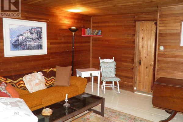1420 Island 76 Stoney Lake, North Kawartha, ON K0L2H0 Photo 4