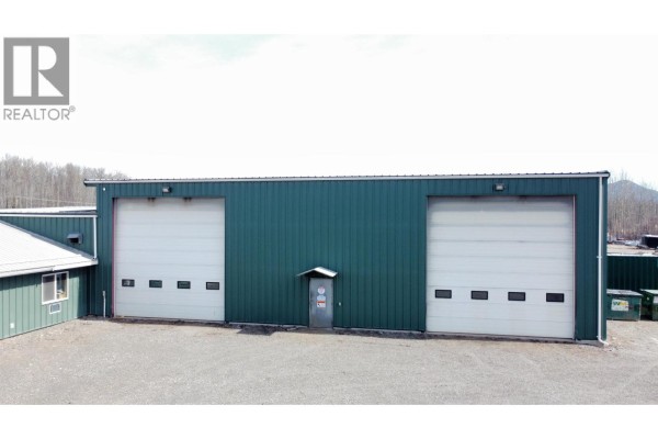 1420 Morice River Road, Houston, BC V0J1Z1 Photo 3