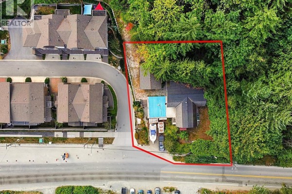 1420 Pipeline Road, Coquitlam, BC V3E2X2 Photo 3