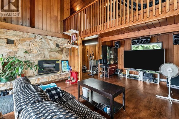 1420 Pipeline Road, Coquitlam, BC V3E2X2 Photo 5