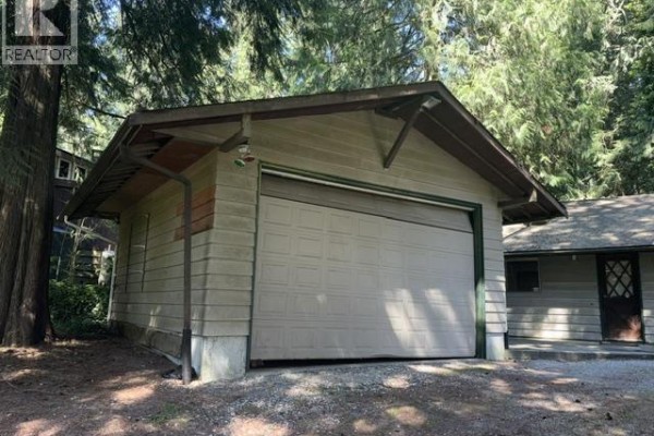 14202 Marc Road, Maple Ridge, BC V4R2G5 Photo 4