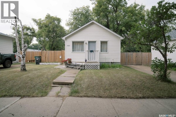 Dining room - 1421 H Avenue N, Saskatoon, SK S7L2E5 Photo 2