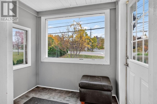 1421 Regent Street, Sudbury, ON P3E3Z1 Photo 2