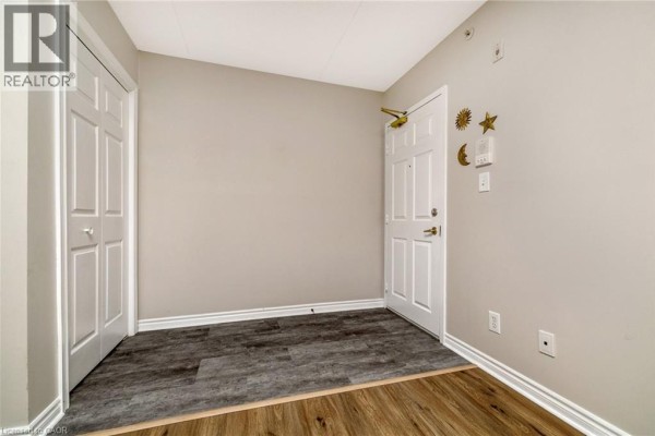Kitchen - 1421 Walkers Line Unit# 205, Burlington, ON L7M4P4 Photo 5
