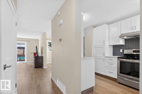 Primary Bedroom - 14215 23 St Nw, Edmonton, AB T5Y1N1 Photo 4