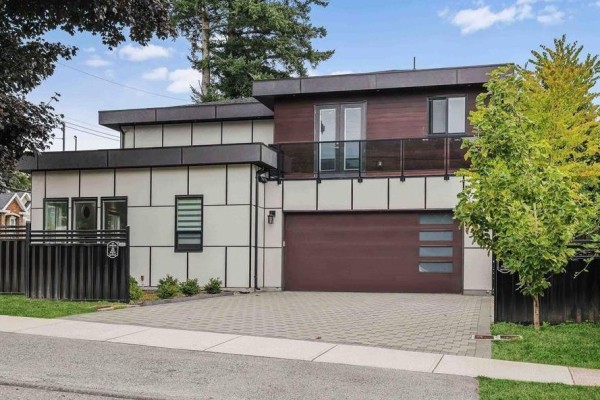 14218 69a Avenue, Surrey, BC V3W2H9 Photo 3
