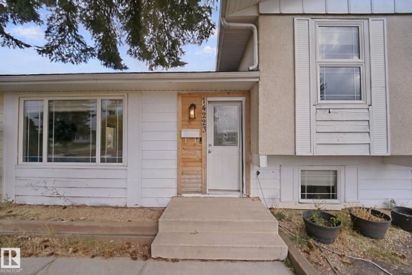 Family room - 14223 83 St Nw, Edmonton, AB T5E2X8 Photo 4