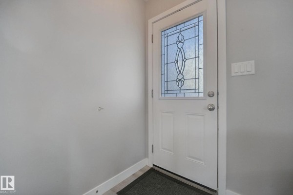 Primary Bedroom - 14223 83 St Nw, Edmonton, AB T5E2X8 Photo 5