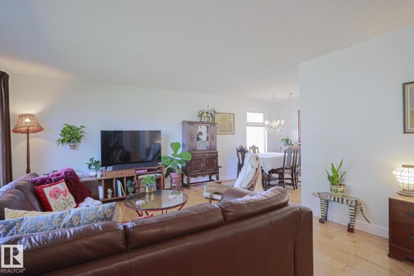 Kitchen - 14235 53 St Nw, Edmonton, AB T5A1L6 Photo 3