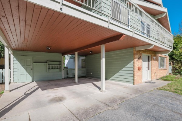 14237 69 Avenue, Surrey, BC V3W2H8 Photo 4