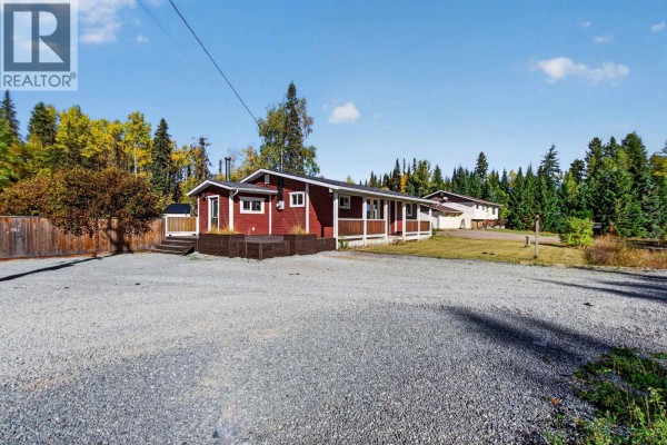 Enclosed porch - 14240 Giscome Road, Prince George, BC V2N6W6 Photo 4