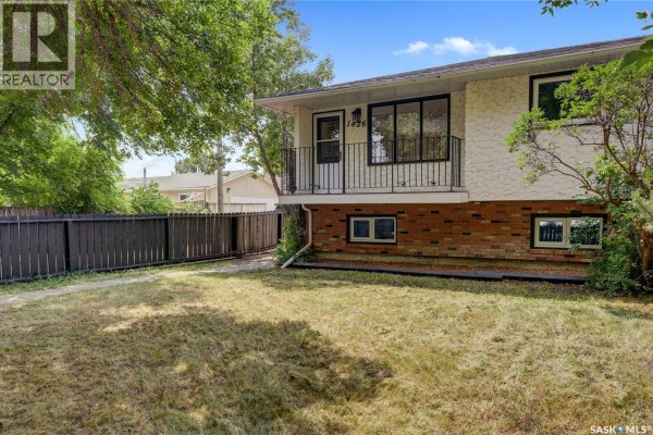 Kitchen - 1426 Southam Street, Regina, SK S4T6T7 Photo 2