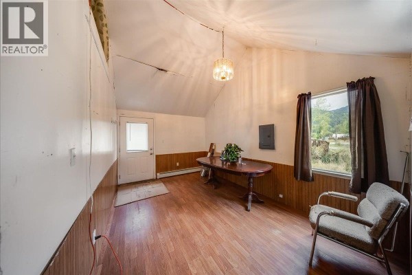 Mud room - 1427 Airport Road, Salmo, BC V0G1Z0 Photo 3