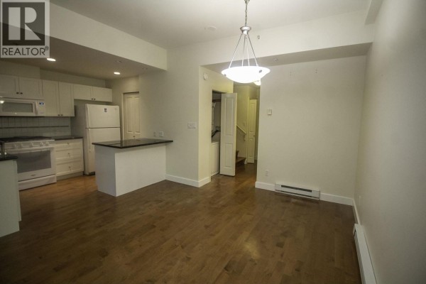 1427 W 6th Avenue, Vancouver, BC V6H4G1 Photo 2