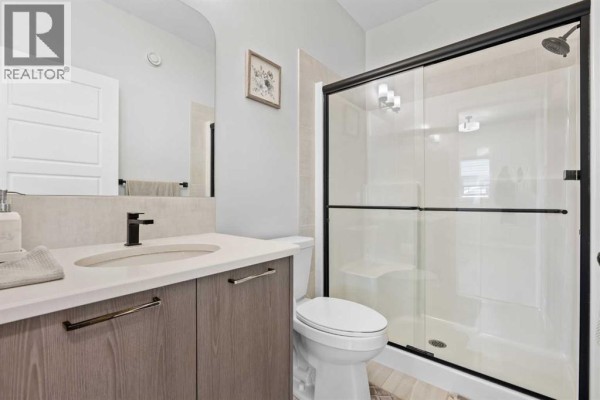 Kitchen - 1429 Chinook Gate Glen Sw, Airdrie, AB T4B5J2 Photo 4