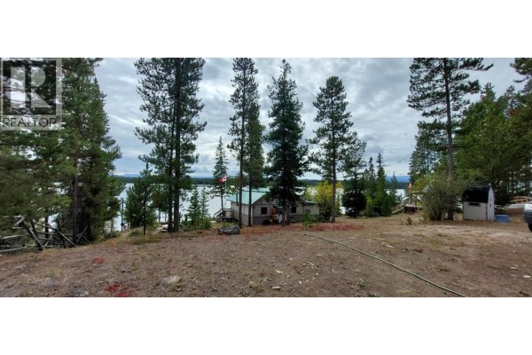 Living room - 1429 N Nimpo Lake Road, Chilcotin, BC V0L1R0 Photo 2