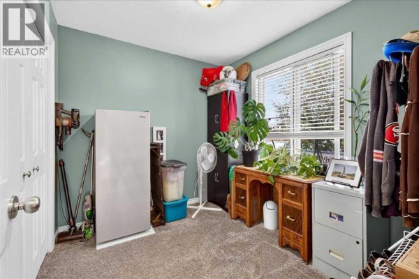 Bedroom - 1429 Strathcona Way, Strathmore, AB T1P1S9 Photo 5