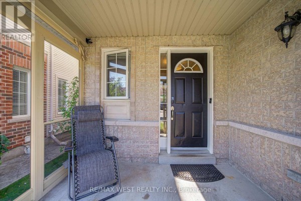143 Allworth Crescent, Clarington, ON L1C0B4 Photo 3