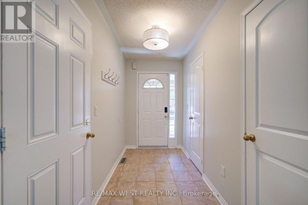 143 Allworth Crescent, Clarington, ON L1C0B4 Photo 4