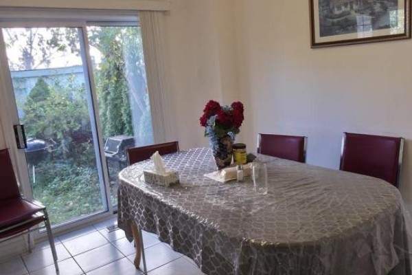 Dining room - 143 Huntingfield Street, Vaughan, ON L4K5S5 Photo 2