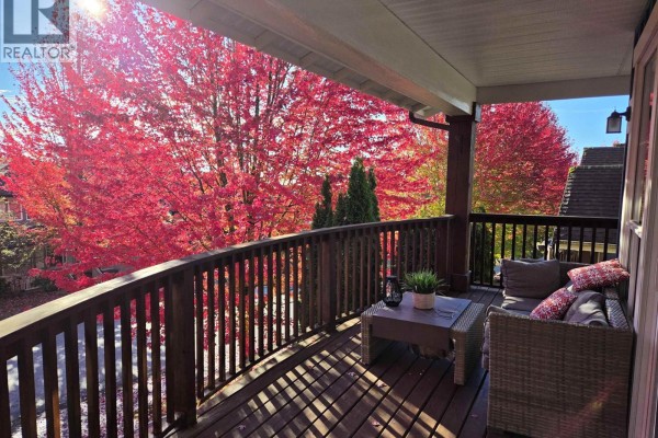 143 Maple Drive, Port Moody, BC V3H0A8 Photo 4