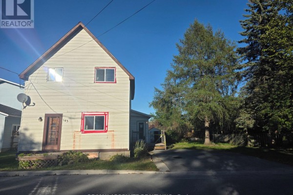 Residential for sale at 143 Park Avenue, Carleton Place, ON - MLS® Iy8RQU