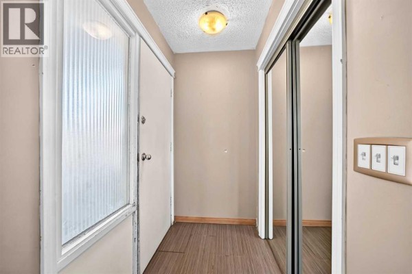 Living room - 143 Rundleson Way Ne, Calgary, AB T1Y3H8 Photo 2