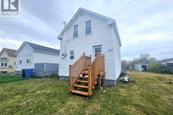 Office - 1430 St. Mary Avenue, Bathurst, NB E2A2E3 Photo 2