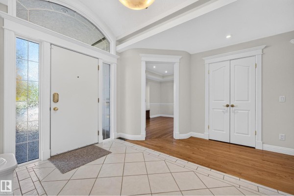 Family room - 14303 50 Av Nw, Edmonton, AB T6H0K2 Photo 4